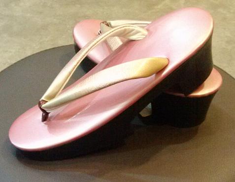 はきもの伊勢屋 （草加） 下駄、雪駄、草履 （ご婦人用）