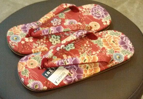 はきもの伊勢屋 （草加） 下駄、雪駄、草履 （ご婦人用）